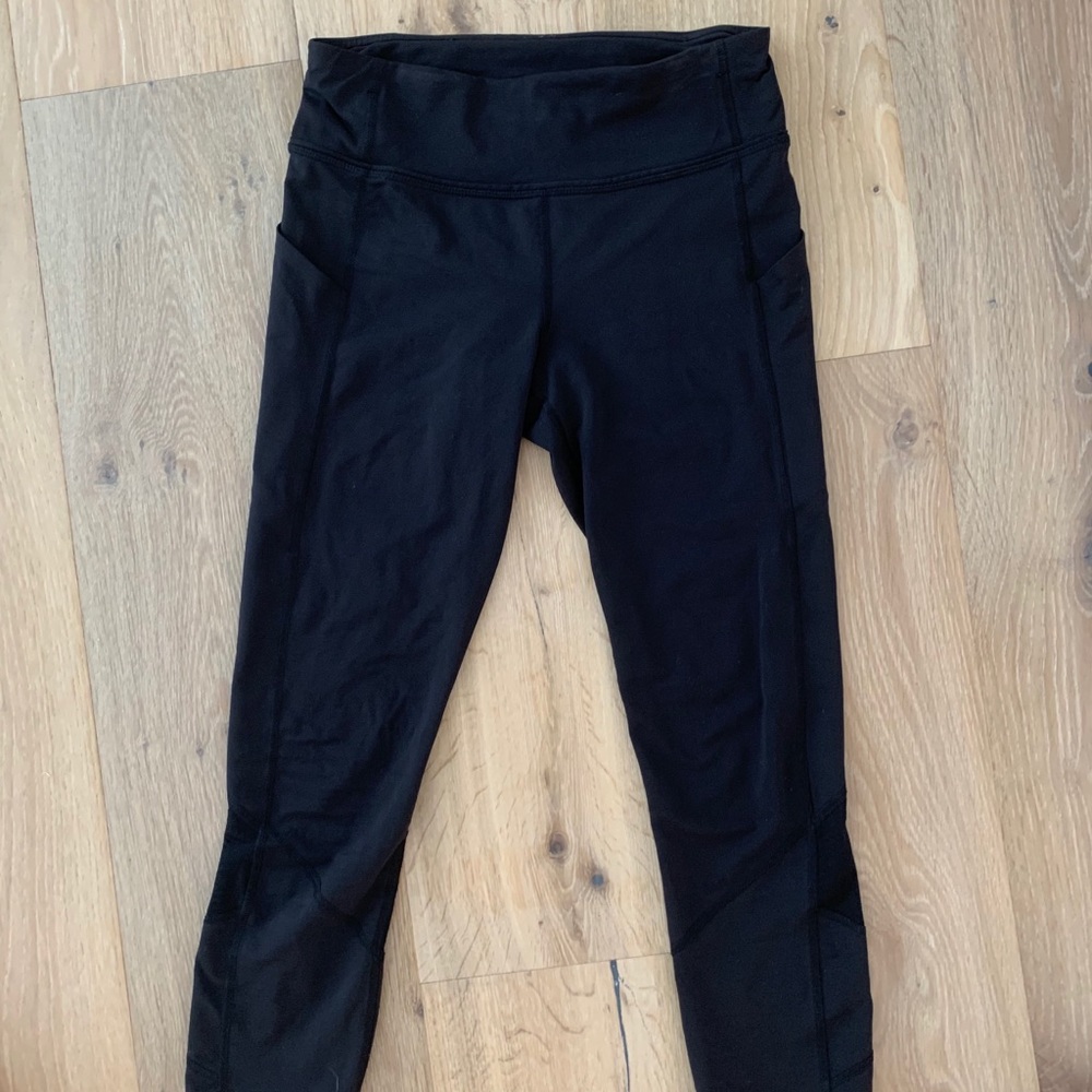 lululemon black crop leggings size 4